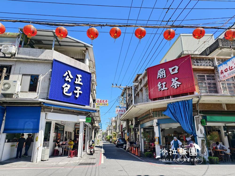 花蓮美食『公正包子』至少排30分鐘以上，搬家到廟口紅茶對面