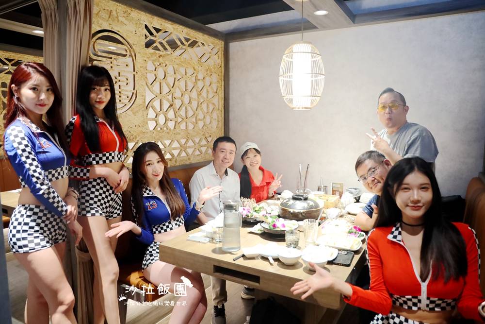 台北最強雞湯火鍋推薦『星曜雞湯』頂級人蔘全雞竹笙雞湯火鍋 3 台北最強雞湯火鍋推薦『星曜雞湯』頂級人蔘全雞竹笙雞湯火鍋