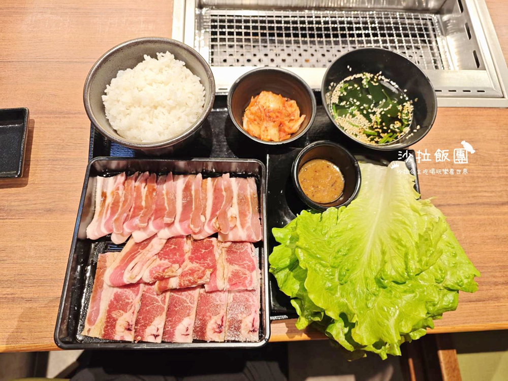 台北車站美食『上村牧場微風北車店』一個人也可以吃燒肉、商業午餐