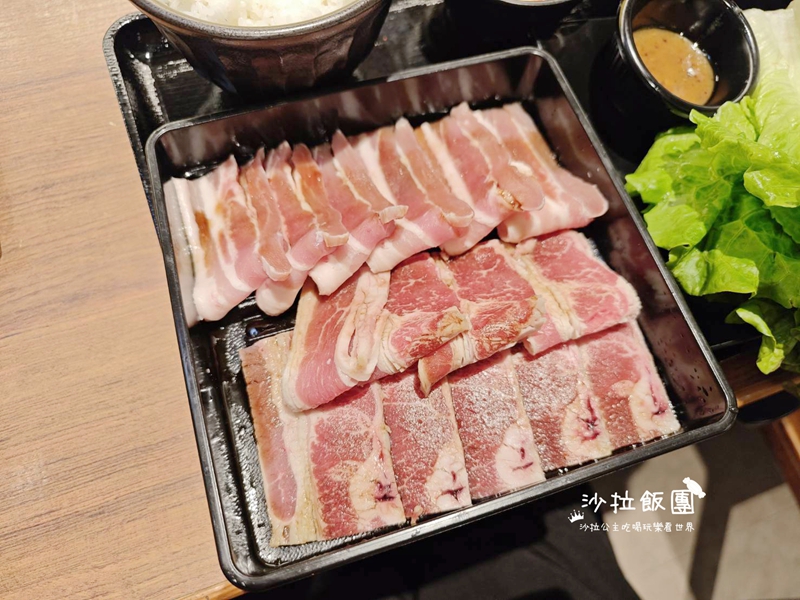 台北車站美食『上村牧場微風北車店』一個人也可以吃燒肉、商業午餐