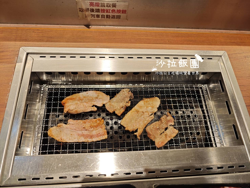 台北車站美食『上村牧場微風北車店』一個人也可以吃燒肉、商業午餐
