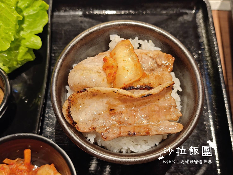 台北車站美食『上村牧場微風北車店』一個人也可以吃燒肉、商業午餐