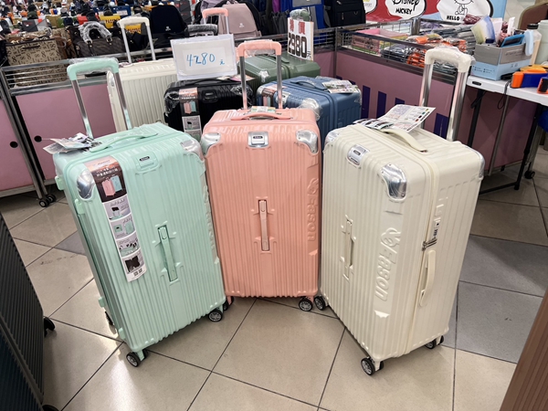 台中豐原行李箱特賣會,工廠直營廠拍,最低990元,後背包、胖胖箱、前開式行李箱 16 台中豐原行李箱特賣會,工廠直營廠拍,最低990元,後背包、胖胖箱、前開式行李箱