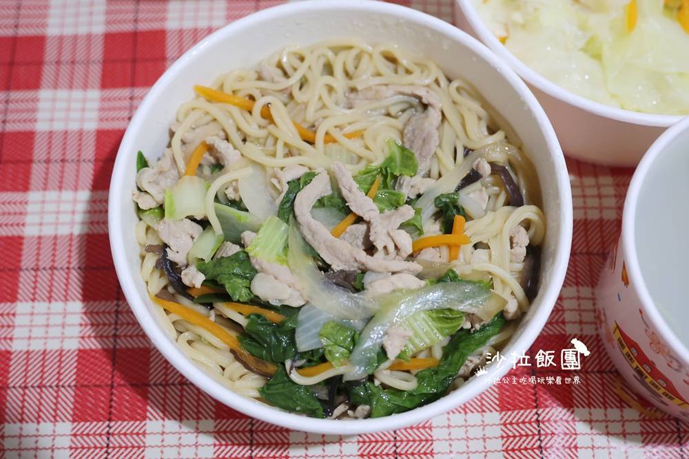 士林捷運站美食『六悅炒飯』炒飯、炒麵、湯品