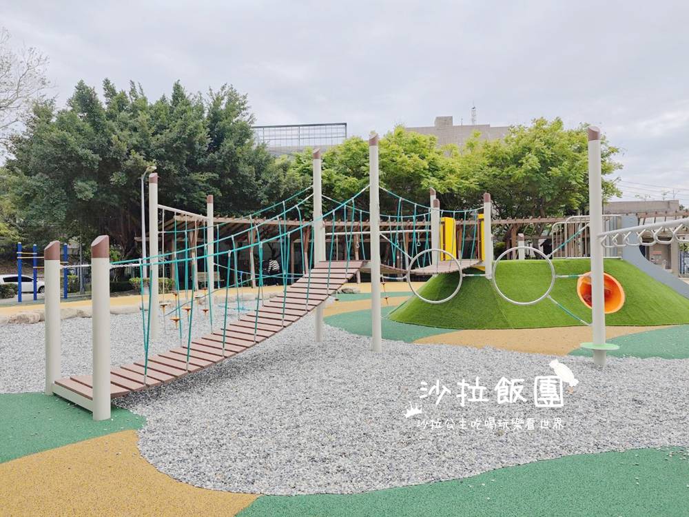 北投景點『軟橋公園』鄰里間寧靜小公園、虎爺溜滑梯