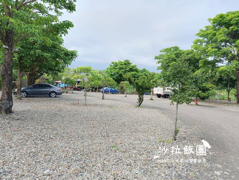 宜蘭頭城泡麵土地公廟，來拜拜順便吃泡麵