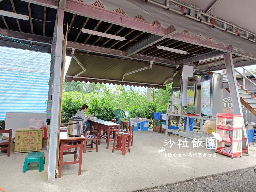 宜蘭頭城泡麵土地公廟，來拜拜順便吃泡麵