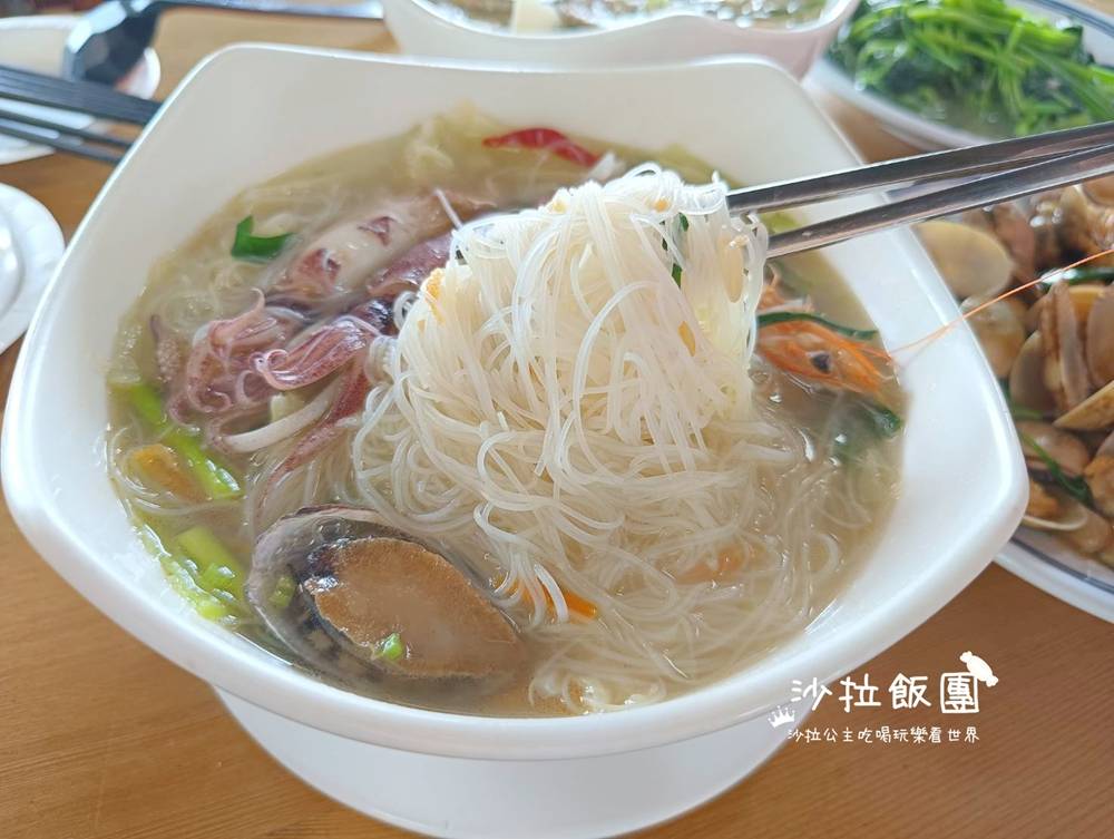 貢寮美食『卯澳船長平價小吃』小卷米粉,平日中午就客滿 9 貢寮美食『卯澳船長平價小吃』小卷米粉,平日中午就客滿