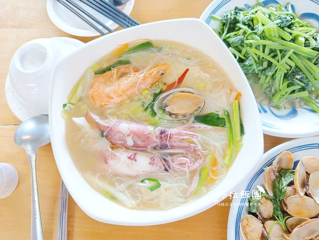 貢寮美食『卯澳船長平價小吃』小卷米粉,平日中午就客滿 8 貢寮美食『卯澳船長平價小吃』小卷米粉,平日中午就客滿