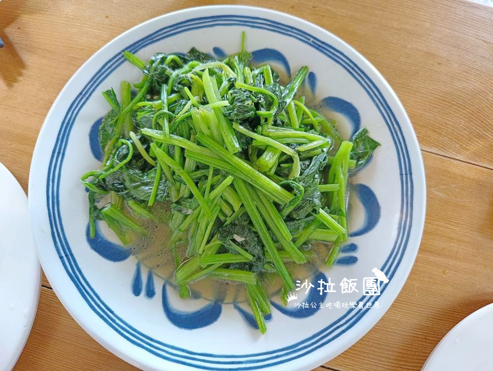 貢寮美食『卯澳船長平價小吃』小卷米粉,平日中午就客滿 14 貢寮美食『卯澳船長平價小吃』小卷米粉,平日中午就客滿