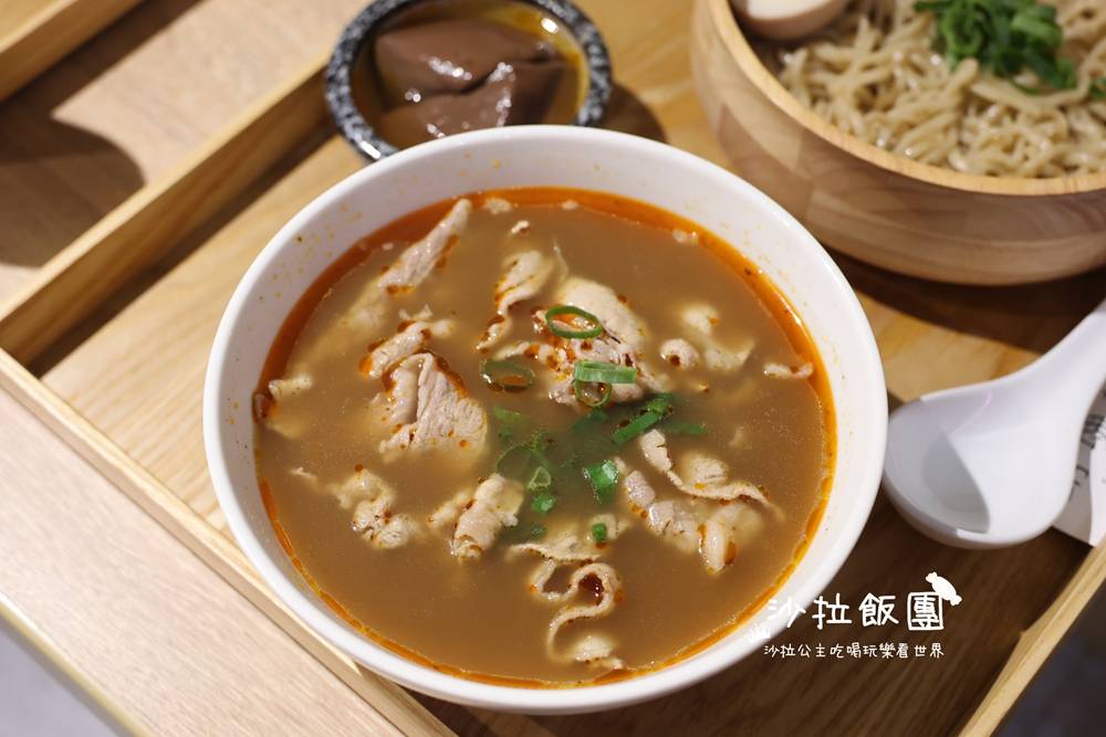 北車美食『大師兄銷魂麵鋪K區地下街店』生意一直很好 6 北車美食『大師兄銷魂麵鋪K區地下街店』生意一直很好