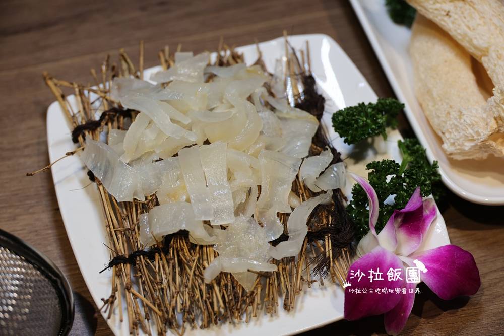 台北最強雞湯火鍋推薦『星曜雞湯』頂級人蔘全雞竹笙雞湯火鍋 6 台北最強雞湯火鍋推薦『星曜雞湯』頂級人蔘全雞竹笙雞湯火鍋