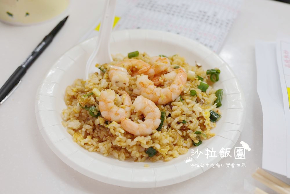 士林夜市地下美食街35間台味小吃，冷氣有強