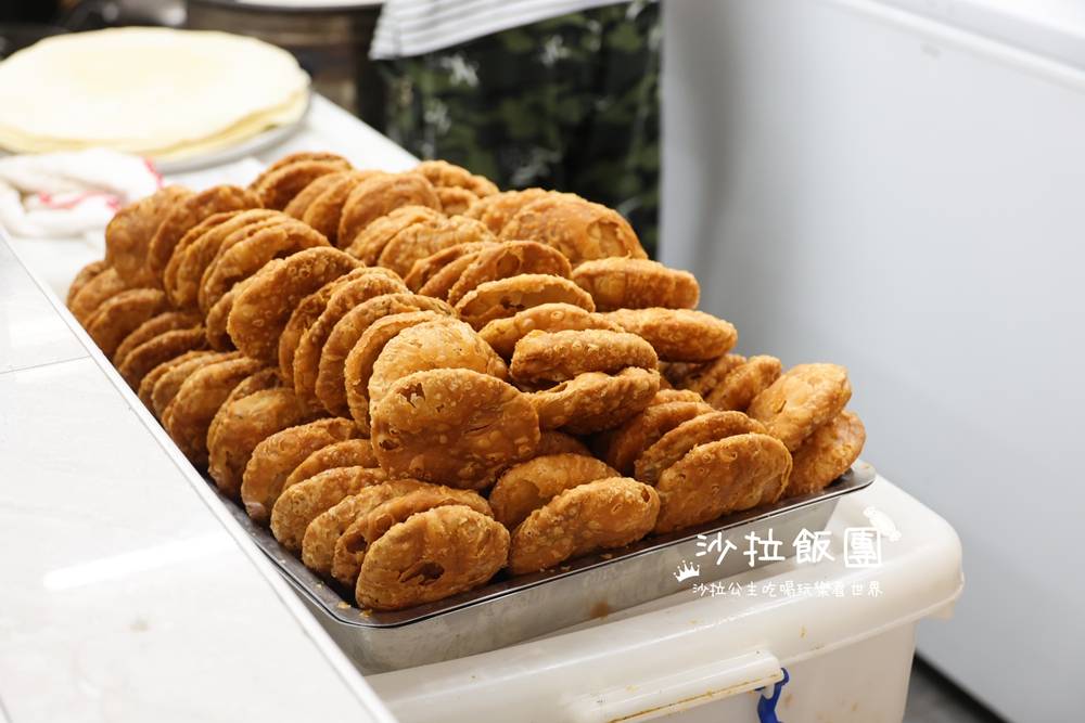 士林夜市地下美食街35間台味小吃，冷氣有強