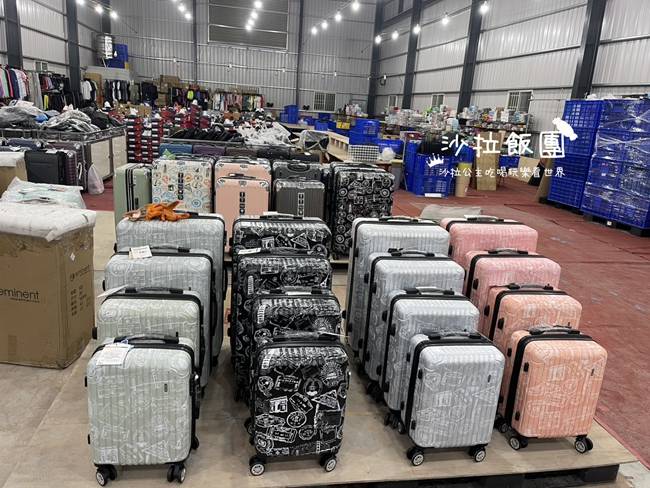 高雄大寮行李箱特賣會，登機箱990元起、胖胖箱、前開式行李箱、包包