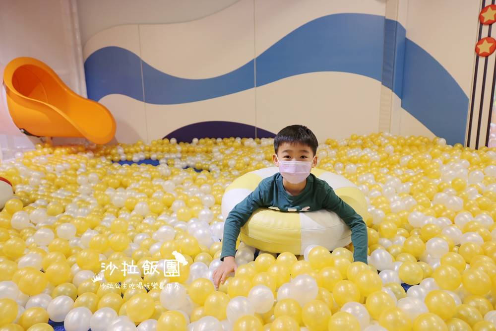 北海岸親子飯店『福泰翡翠灣渡假飯店』百坪親子遊戲室,每間都是海景房 56 北海岸親子飯店『福泰翡翠灣渡假飯店』百坪親子遊戲室,每間都是海景房