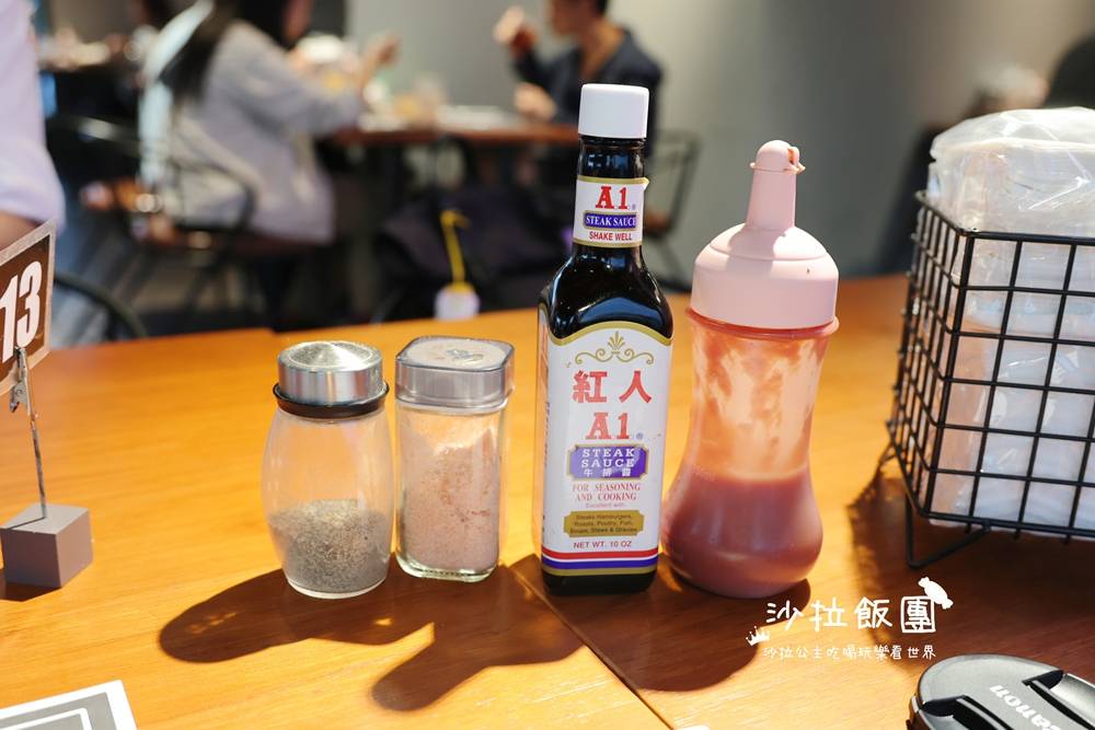 宜蘭冬山牛排『優來客牛排』假日需訂位