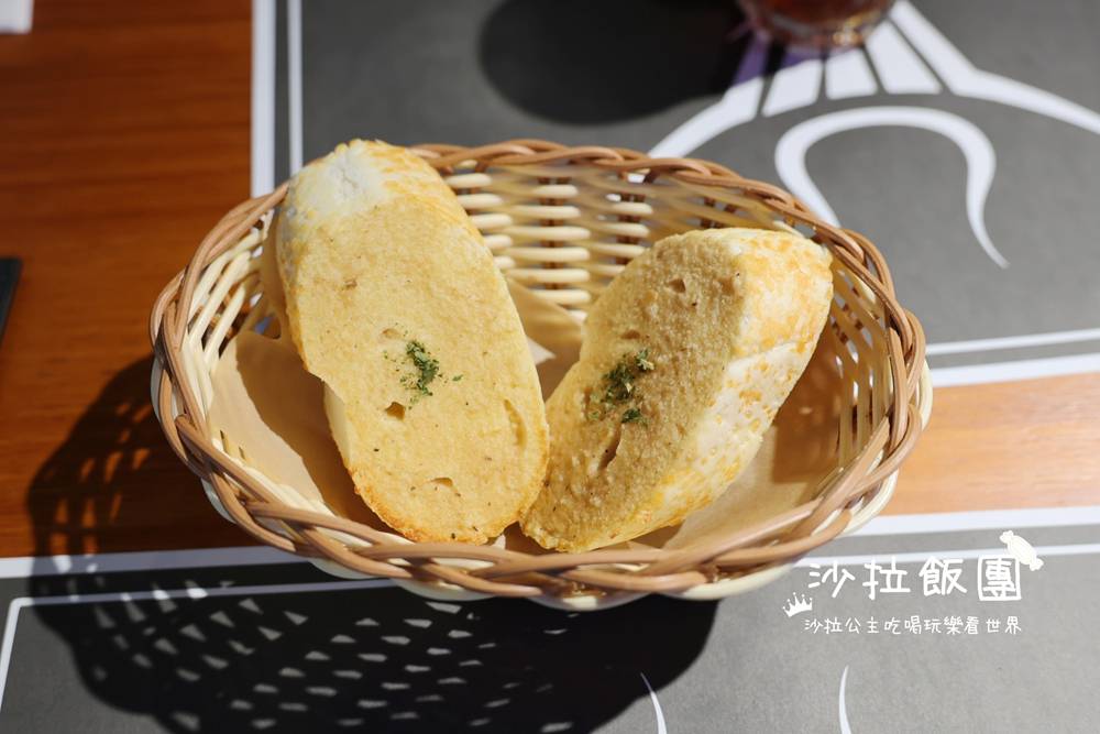 宜蘭冬山牛排『優來客牛排』假日需訂位