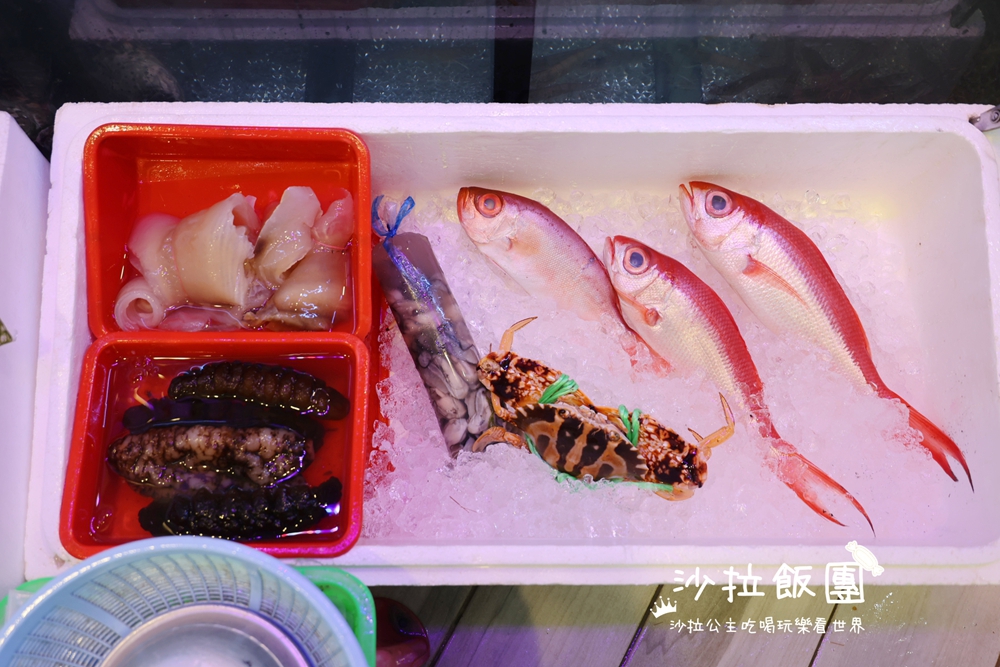 萬里龜吼漁港美食『99蟹老闆-龜吼漁夫市集』海景景觀餐廳