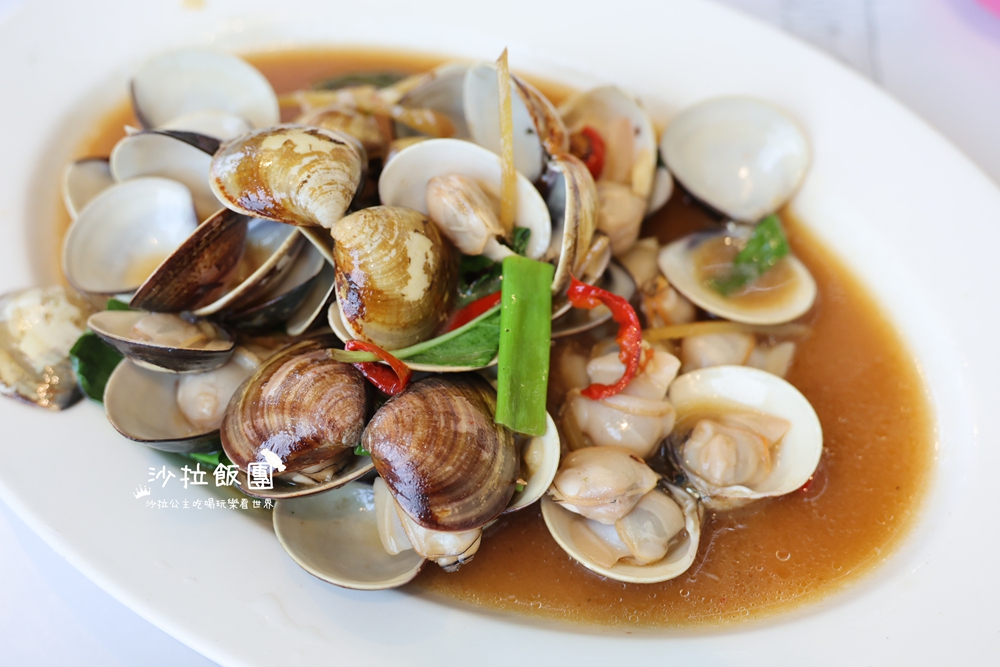 萬里龜吼漁港美食『99蟹老闆-龜吼漁夫市集』海景景觀餐廳