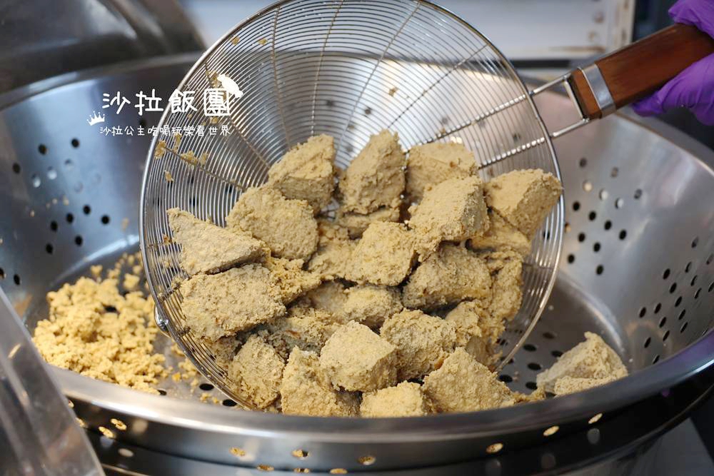 士林夜市美食『一派胡塩酵素臭豆腐(士林可愛店）』