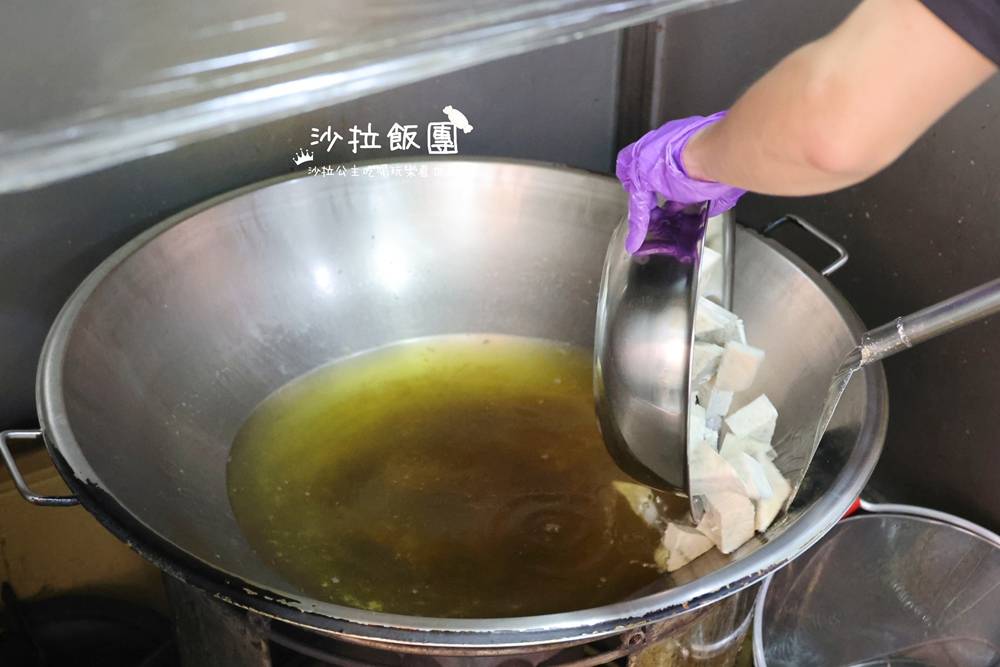 士林夜市美食『一派胡塩酵素臭豆腐(士林可愛店）』