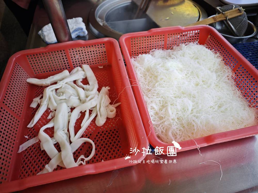 宜蘭美食『韓國沙茶魷魚焿』宜蘭老店、肉粽