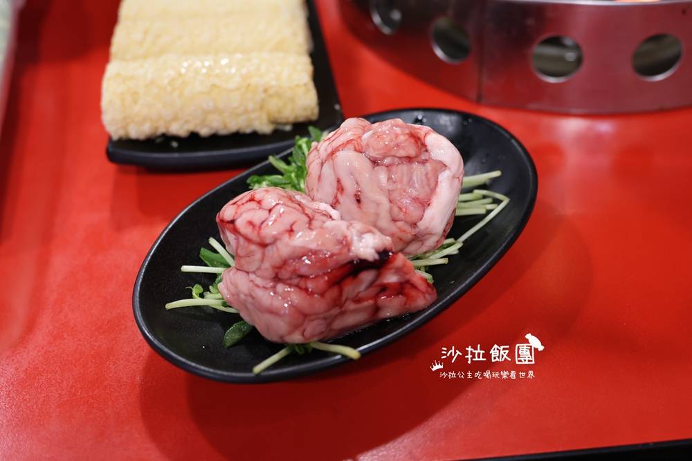 中山串串『擼吉霸』正宗成都四川麻辣串串火鍋,一串10元,宵夜 27 中山串串『擼吉霸』正宗成都四川麻辣串串火鍋,一串10元,宵夜