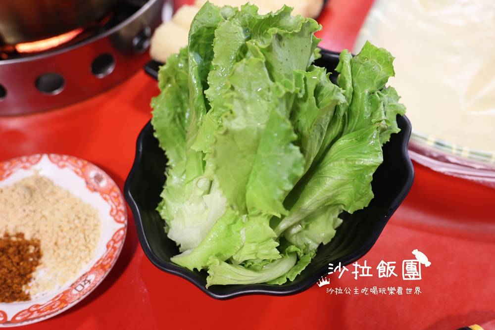 中山串串『擼吉霸』正宗成都四川麻辣串串火鍋,一串10元,宵夜 30 中山串串『擼吉霸』正宗成都四川麻辣串串火鍋,一串10元,宵夜