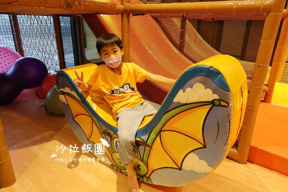 宜蘭羅東最高親子飯店『村却國際溫泉酒店』高空酒吧、泳池、溫泉 49 宜蘭羅東最高親子飯店『村却國際溫泉酒店』高空酒吧、泳池、溫泉