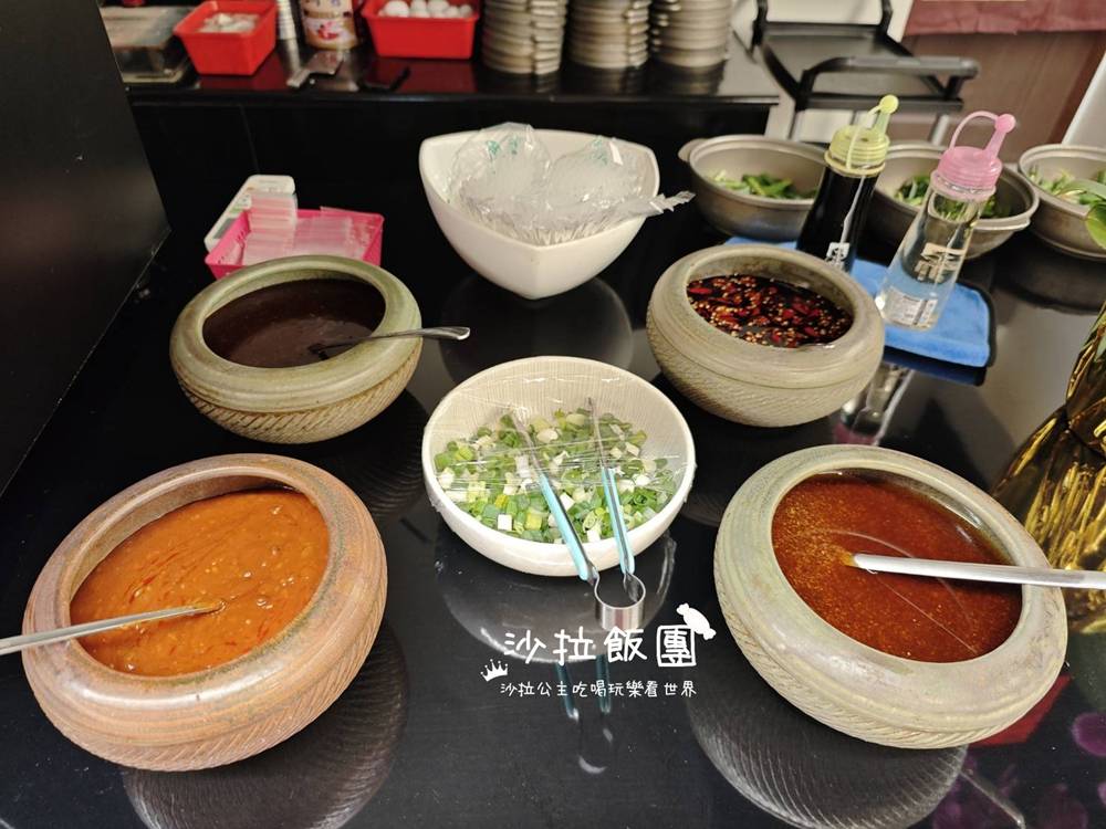 士林夜市新開幕『惡鍋小火鍋』附餐、飲料喝到飽 6 士林夜市新開幕『惡鍋小火鍋』附餐、飲料喝到飽