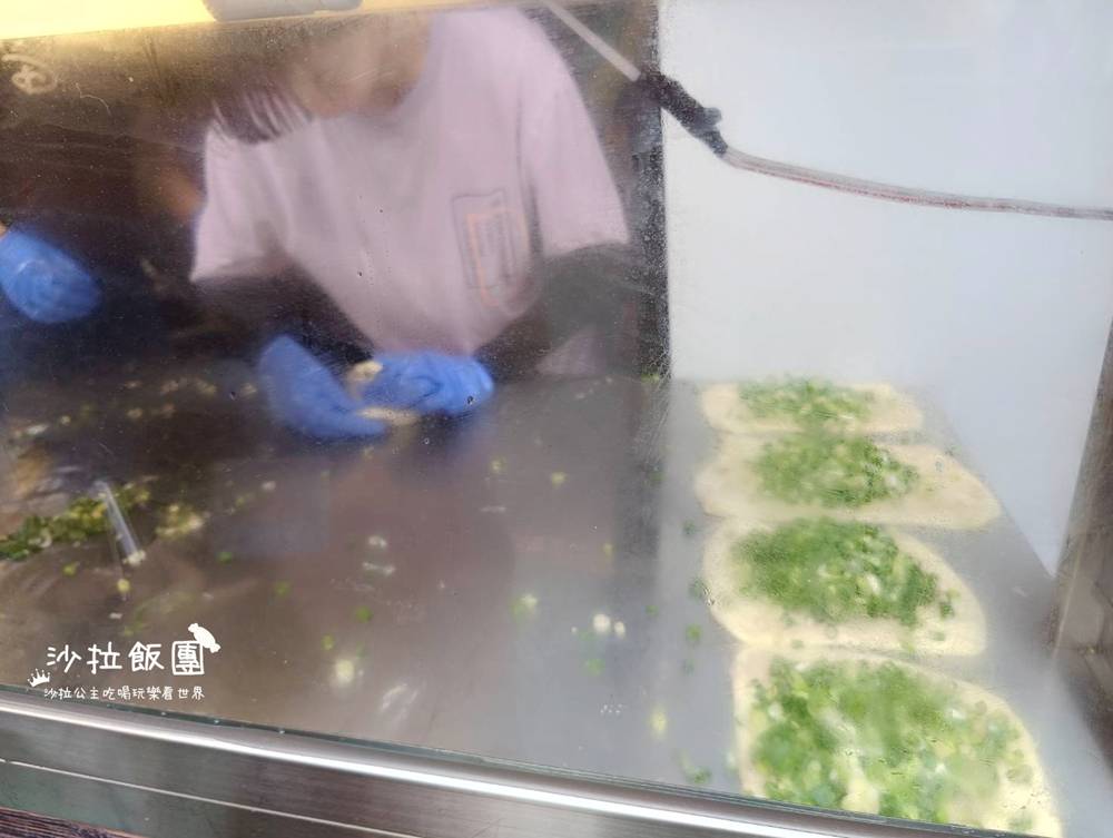 淡水美食『蘆洲王家手作蔥餅』排隊人氣小吃 4 淡水美食『蘆洲王家手作蔥餅』排隊人氣小吃