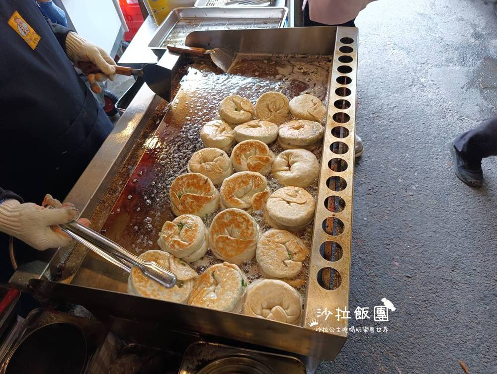 淡水美食『蘆洲王家手作蔥餅』排隊人氣小吃 11 淡水美食『蘆洲王家手作蔥餅』排隊人氣小吃