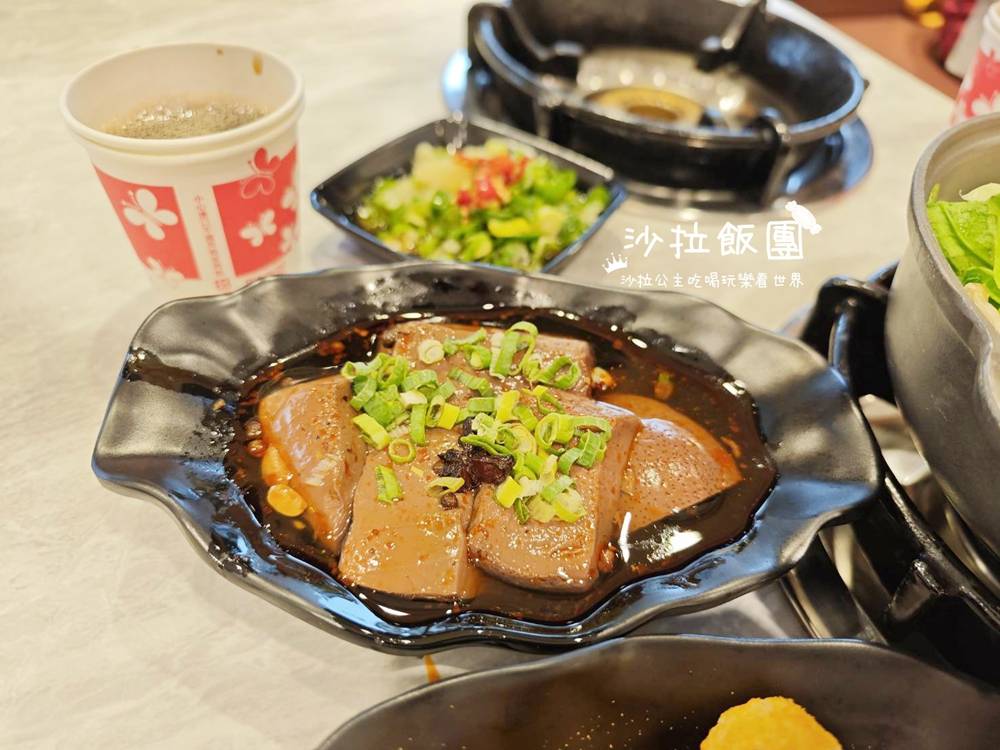 北投火鍋『六扇門時尚鍋物-北投懷德店』副餐、飲料吃到飽 35 北投火鍋『六扇門時尚鍋物-北投懷德店』副餐、飲料吃到飽