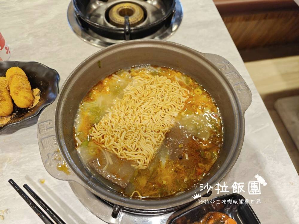 北投火鍋『六扇門時尚鍋物-北投懷德店』副餐、飲料吃到飽 38 北投火鍋『六扇門時尚鍋物-北投懷德店』副餐、飲料吃到飽