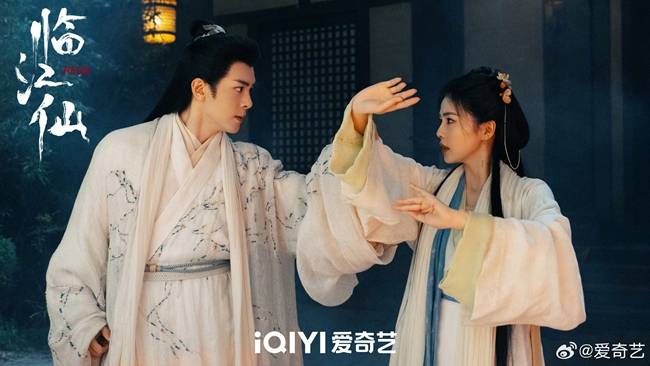 《臨江仙》反轉鋪陳掀高潮白鹿雙面角色獲讚 劇中痛失愛子成最揪心的一場戲 1 《臨江仙》反轉鋪陳掀高潮白鹿雙面角色獲讚 劇中痛失愛子成最揪心的一場戲