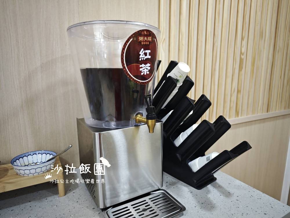 士林夜市小吃『粥大福士林小東店』油條、辣蘿蔔、紅茶無限供應 23 士林夜市小吃『粥大福士林小東店』油條、辣蘿蔔、紅茶無限供應