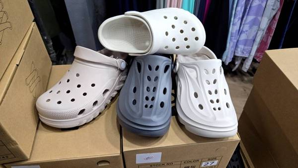 彰化大埔路行李箱、名牌運動鞋特賣會,行李箱最低800元起 40 彰化大埔路行李箱、名牌運動鞋特賣會,行李箱最低800元起