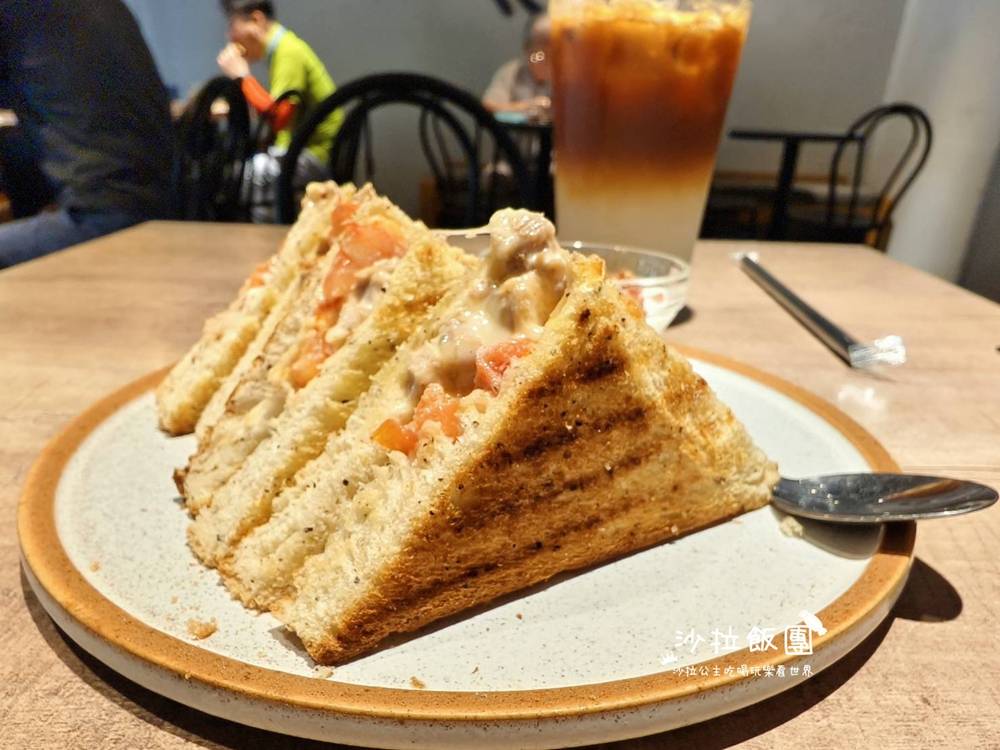 士林芝山『Caffe Ruelle巷子咖啡館』早午餐、咖啡、單車族聚會處