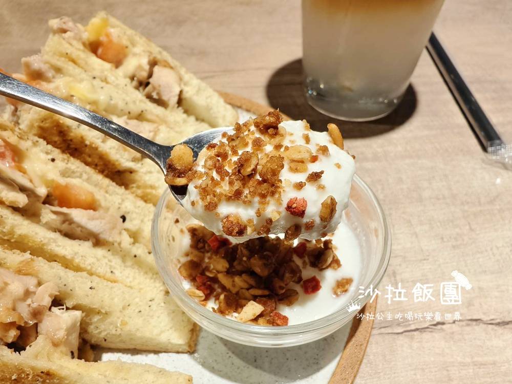 士林芝山『Caffe Ruelle巷子咖啡館』早午餐、咖啡、單車族聚會處