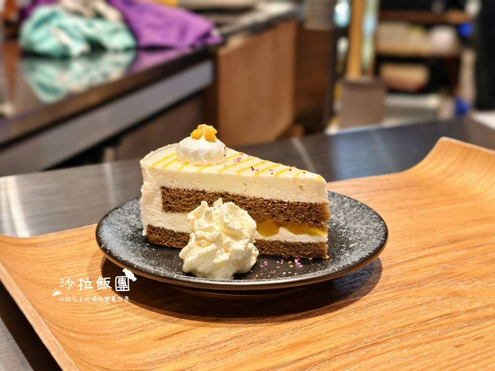 士林芝山咖啡廳『CE LIB-RARY 天母店』不限時辦公送美式咖啡喝到飽