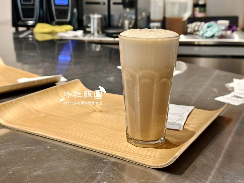 士林芝山咖啡廳『CE LIB-RARY 天母店』不限時辦公送美式咖啡喝到飽