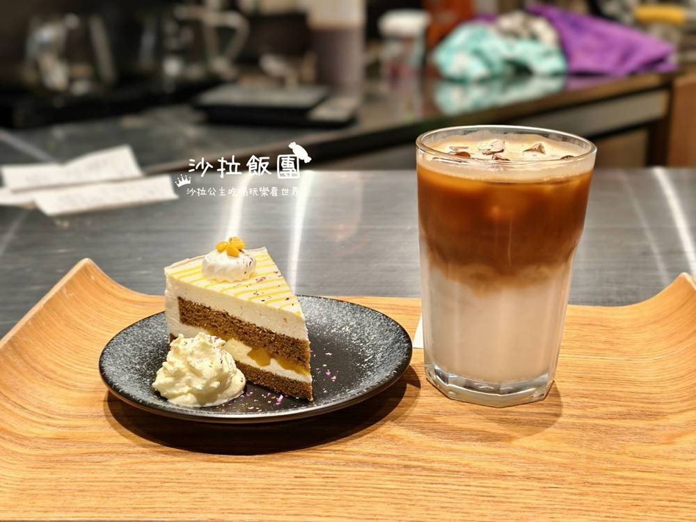 士林芝山咖啡廳『CE LIB-RARY 天母店』不限時辦公送美式咖啡喝到飽