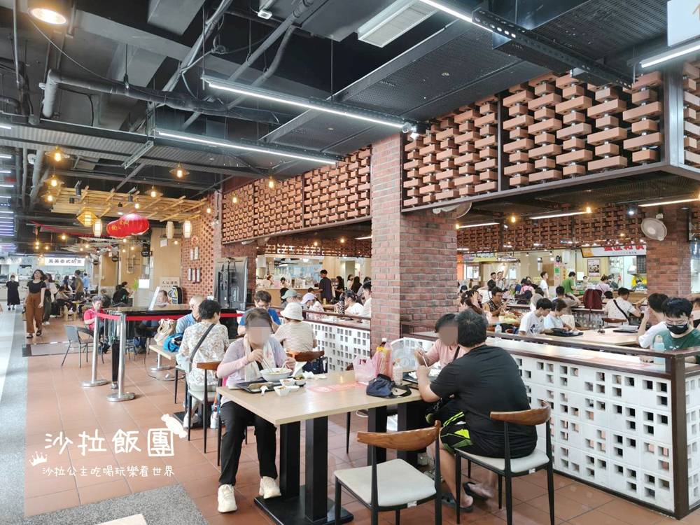 鶯歌美食『鶯歌美食廣場』大媽牛肉麵、去哪咖啡