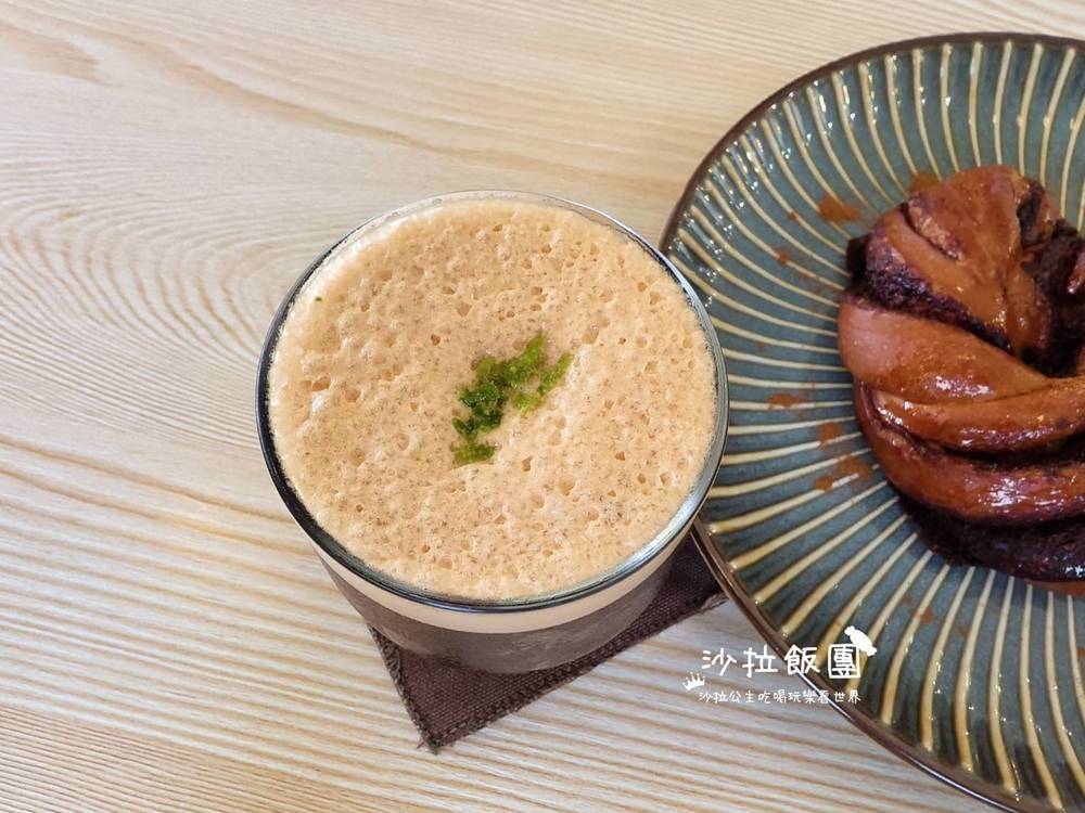 士林芝山咖啡廳『R．U COFFEE』好吃肉桂捲