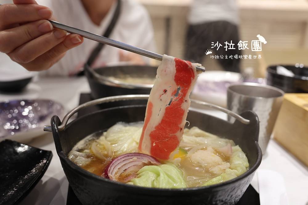 士林火鍋新開幕『築間鍋物士林承德店』自助吧無限供應