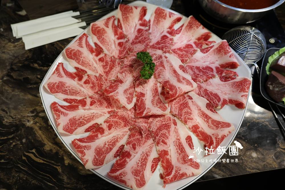 大同圓山美食『丰明殿圓山店』自助蔬菜吧，開鍋送限量三點蟹