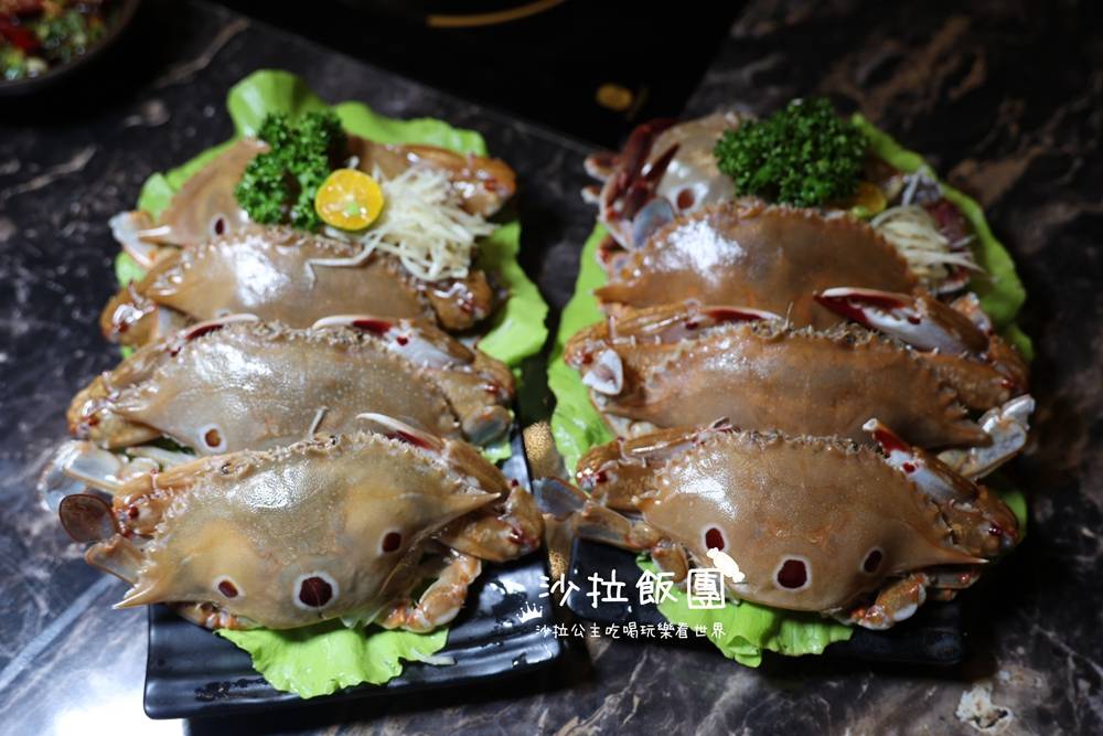 大同圓山美食『丰明殿圓山店』自助蔬菜吧，開鍋送限量三點蟹