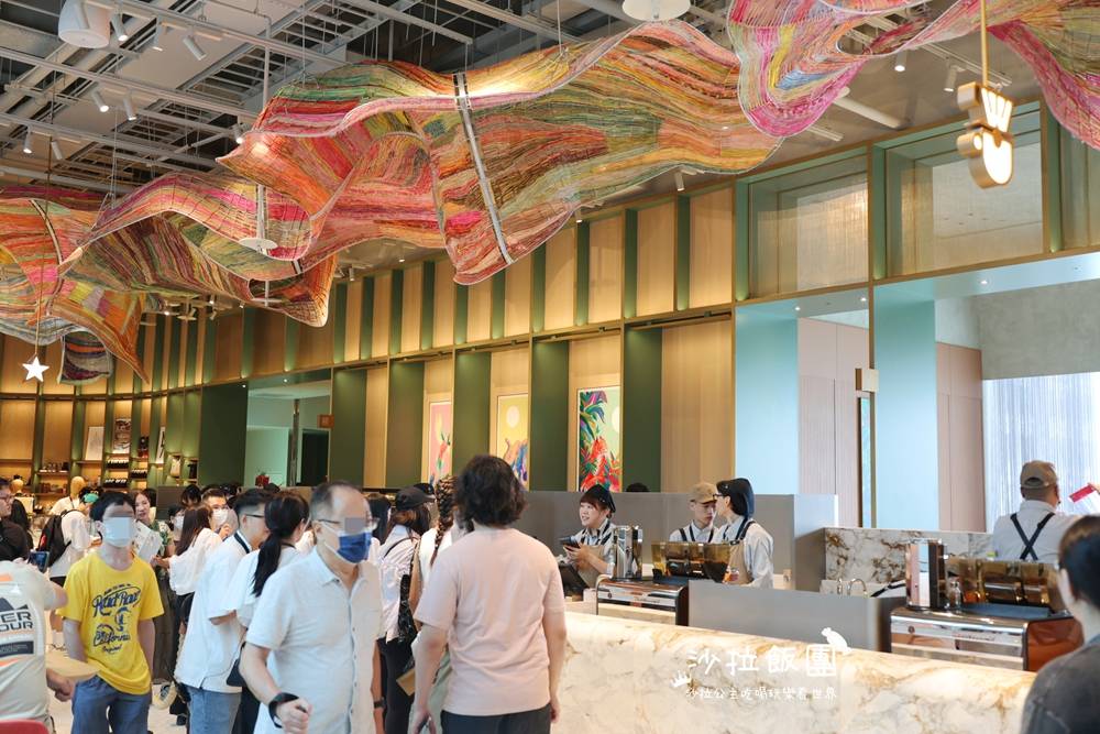 全台最大星巴克,千坪星巴克門市進駐Dream Plaza 15 全台最大星巴克,千坪星巴克門市進駐Dream Plaza