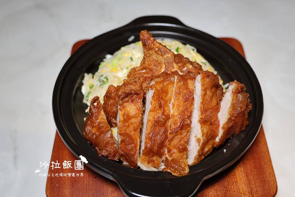 信義美食『漢來上海湯包』五星主廚、皮薄多汁不多不少18摺小籠湯包